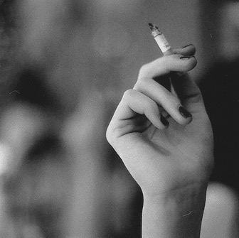 black-and-white-cigarette_2